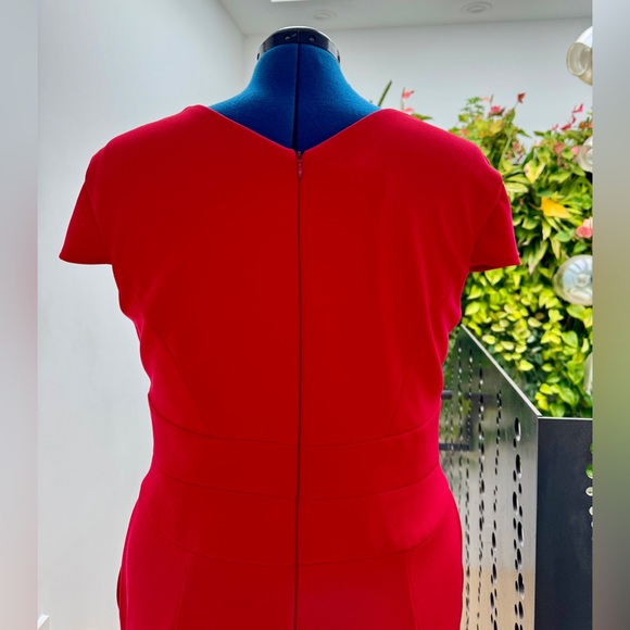 Donna Morgan cap sleeve red jumpsuit - Size 16 - Picture 5 of 8